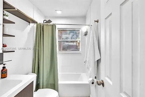 4633 SW 28th Avenue Dania Beach FL 33312