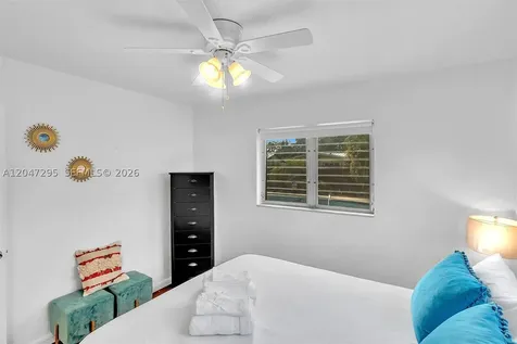 4633 SW 28th Avenue Dania Beach FL 33312