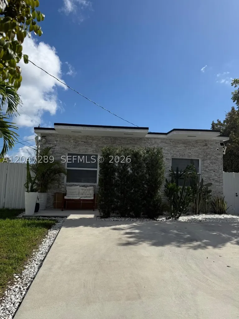 5629 NW 31st Avenue Miami FL 33142