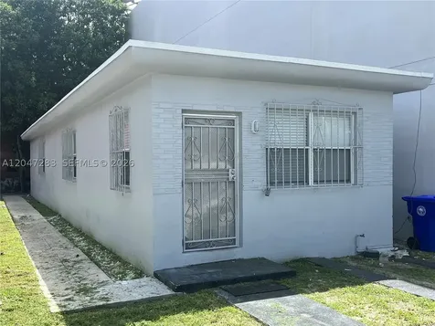 733 NW 4th Avenue Miami FL 33136