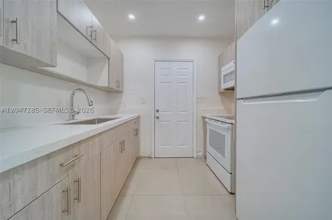 1747 NW 40th Street Miami FL 33142