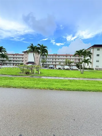 4140 NW 44th Avenue Lauderdale Lakes FL 33319