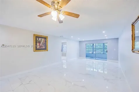 8100 SW 24th Street North Lauderdale FL 33068
