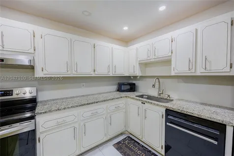 8100 SW 24th Street North Lauderdale FL 33068