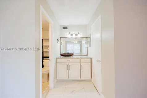 8100 SW 24th Street North Lauderdale FL 33068