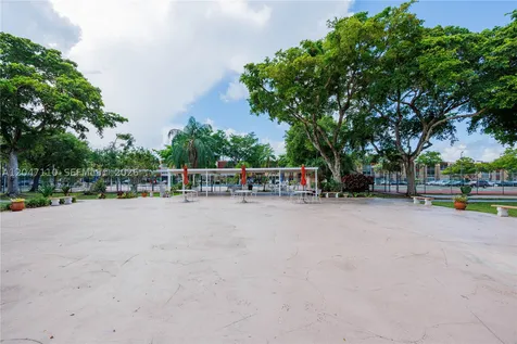 8100 SW 24th Street North Lauderdale FL 33068