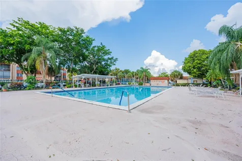 8100 SW 24th Street North Lauderdale FL 33068