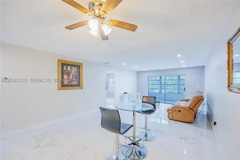 8100 SW 24th Street North Lauderdale FL 33068