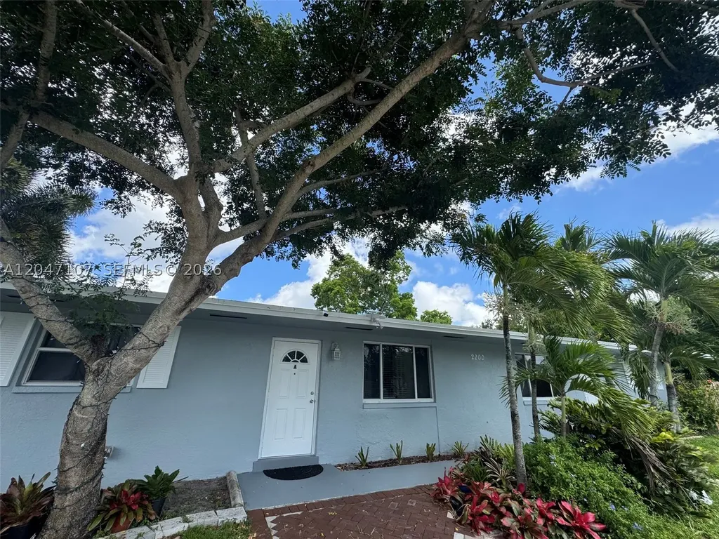 2200 SW 42nd Avenue Fort Lauderdale FL 33317