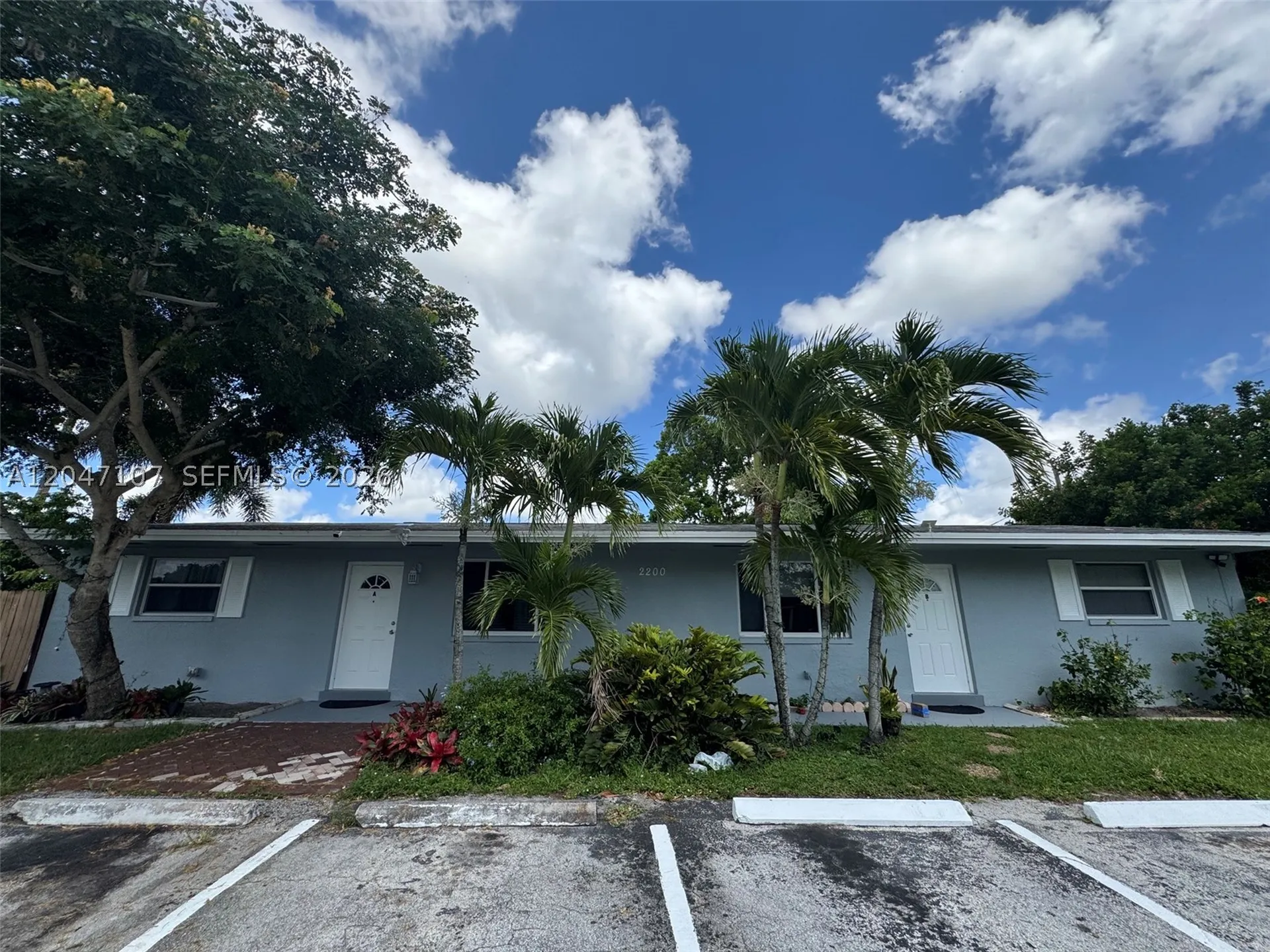 2200 SW 42nd Avenue Fort Lauderdale FL 33317