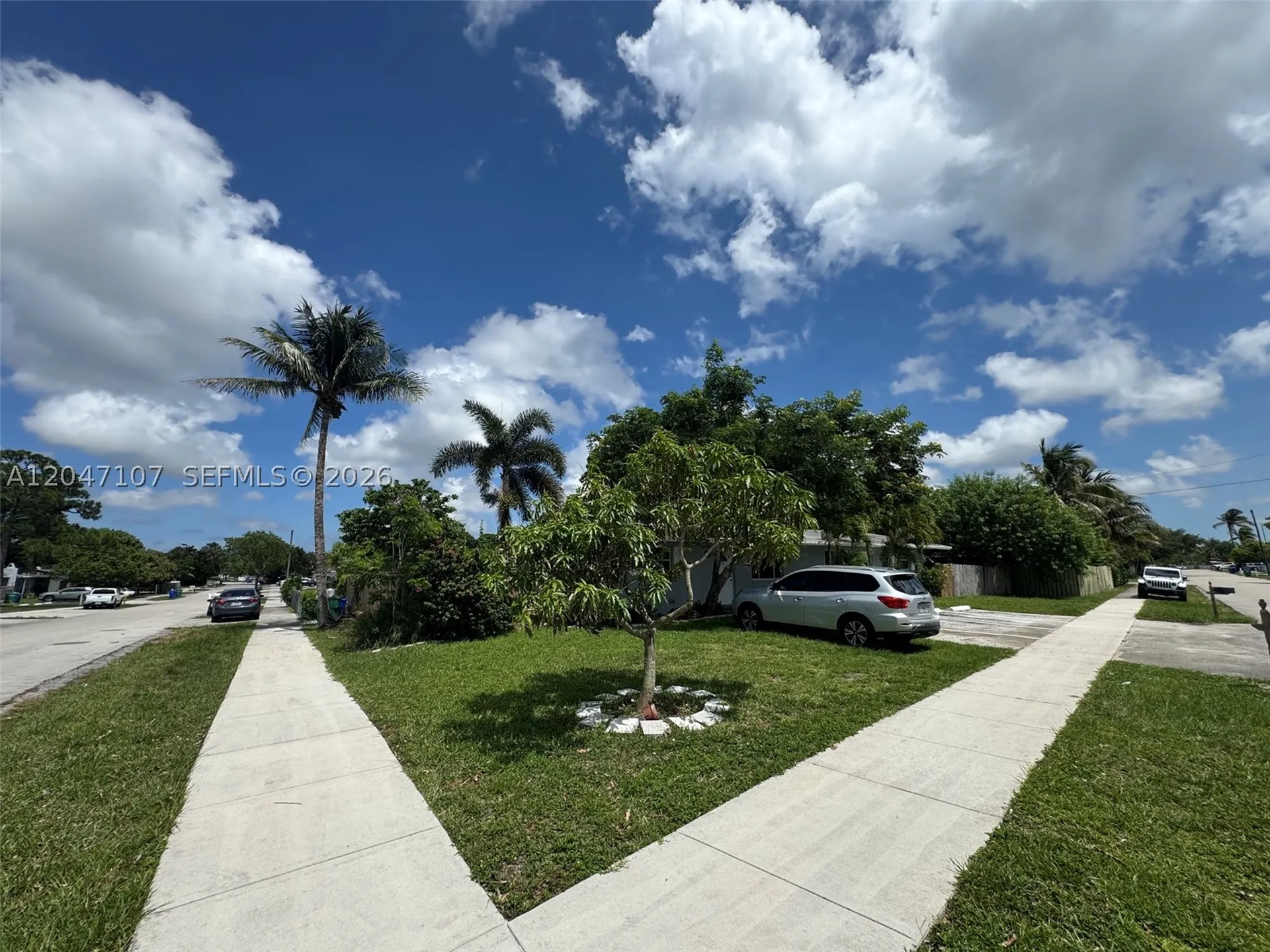 2200 SW 42nd Avenue Fort Lauderdale FL 33317