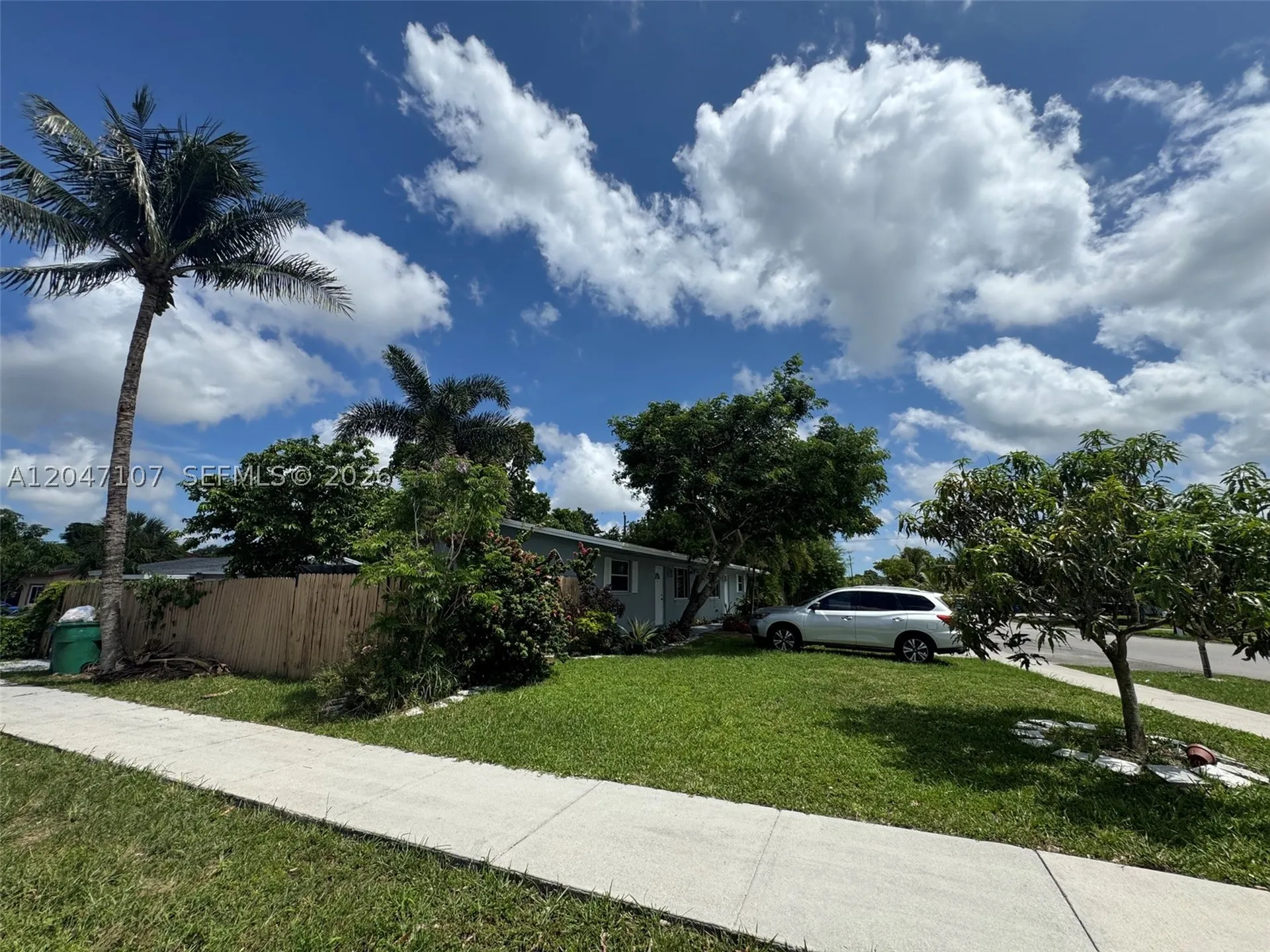 2200 SW 42nd Avenue Fort Lauderdale FL 33317