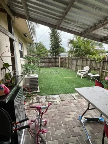 2200 SW 42nd Avenue Fort Lauderdale FL 33317