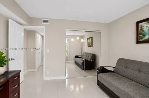 5901 Camino Del Sol Boca Raton FL 33433
