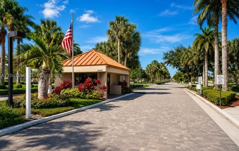 5901 Camino Del Sol Boca Raton FL 33433