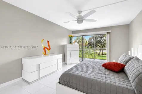 5901 Camino Del Sol Boca Raton FL 33433