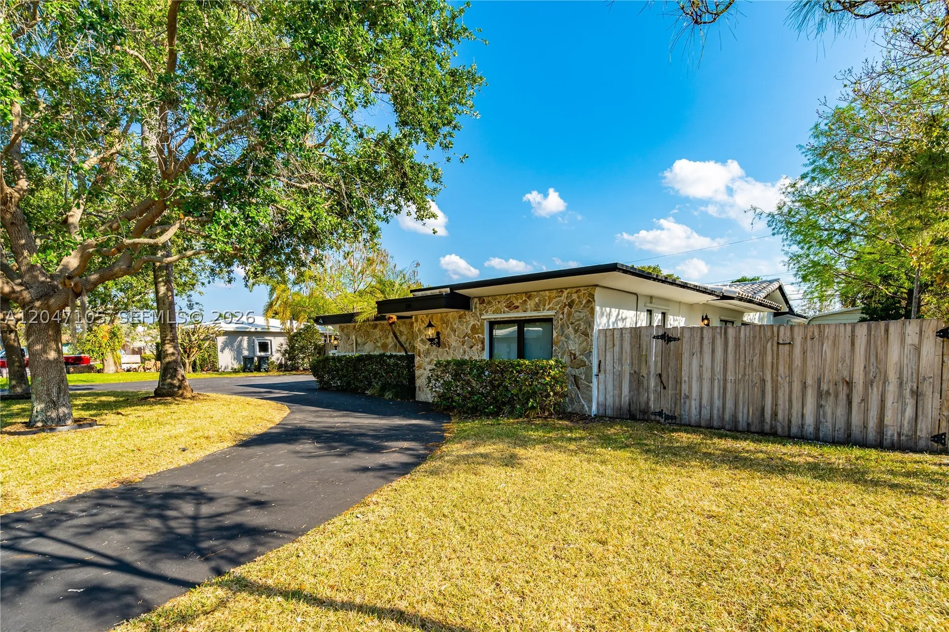 714 NE 2nd Street Pompano Beach FL 33060