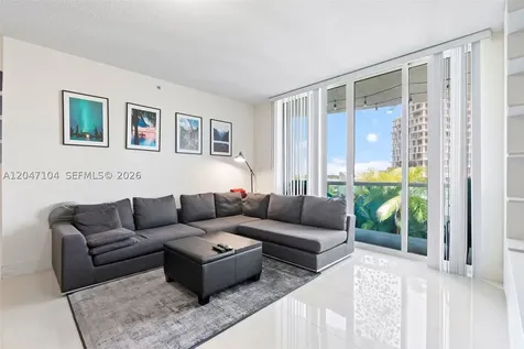 7900 Harbor Island Drive North Bay Village FL 33141