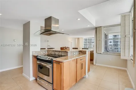18041 Biscayne Boulevard Aventura FL 33160