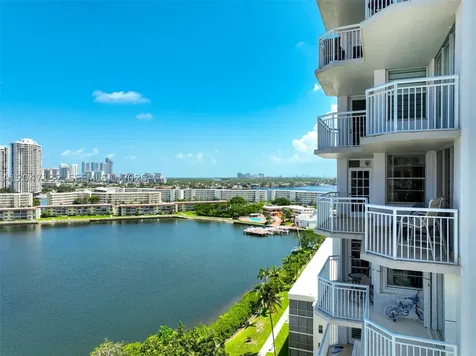 18041 Biscayne Boulevard Aventura FL 33160