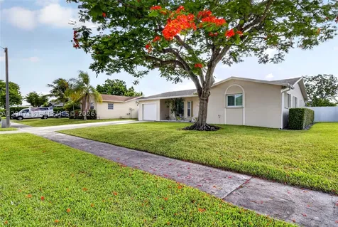 16931 SW 109th Avenue Miami FL 33157