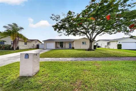 16931 SW 109th Avenue Miami FL 33157