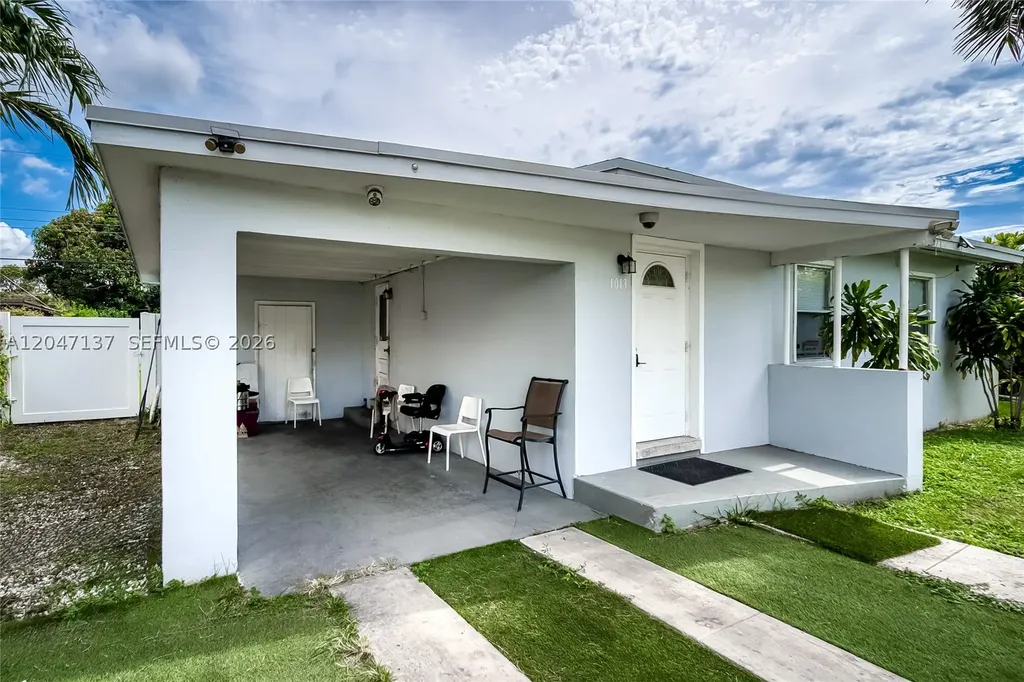 1013 NW 12th Street Fort Lauderdale FL 33311