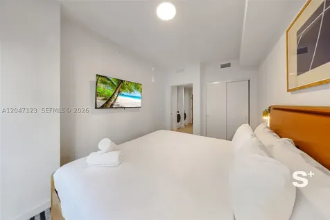 11 NE 6th Street Miami FL 33132