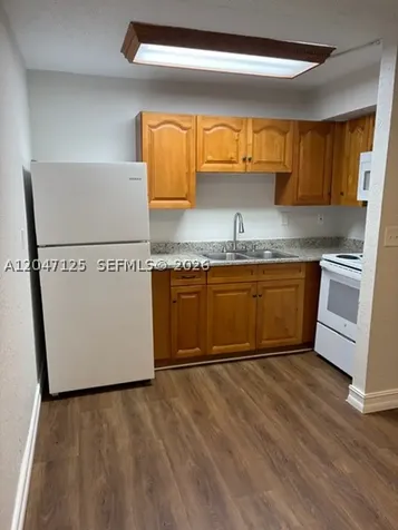15 NE 13th Street Fort Lauderdale FL 33304
