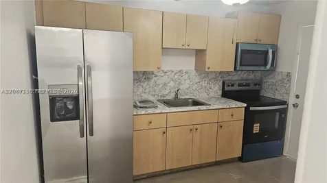 50 W 4th Street Hialeah FL 33010