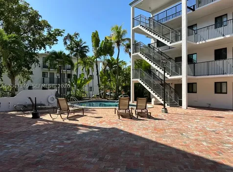 2924 Day Avenue Miami FL 33133