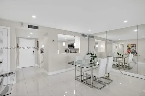 3000 E Sunrise Boulevard Fort Lauderdale FL 33304