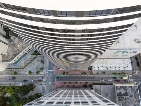 225 N Miami Avenue Miami FL 33128