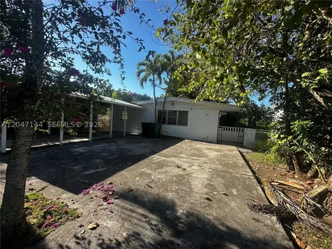 821 SW 2nd Street Florida City FL 33034