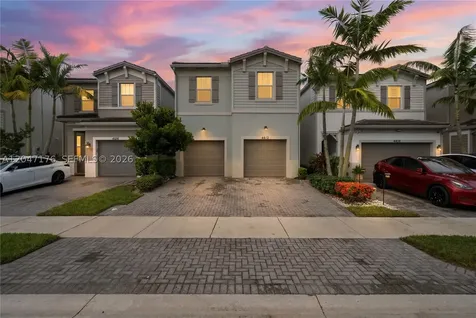 4812 NW 48th Terrace Tamarac FL 33319