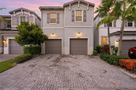 4812 NW 48th Terrace Tamarac FL 33319