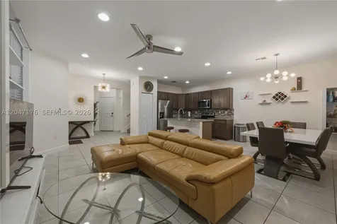 4812 NW 48th Terrace Tamarac FL 33319