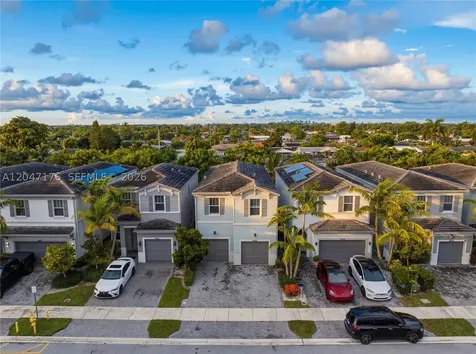 4812 NW 48th Terrace Tamarac FL 33319