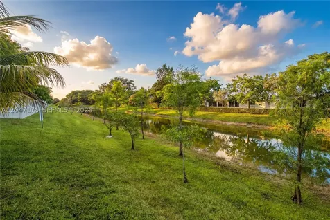 4812 NW 48th Terrace Tamarac FL 33319