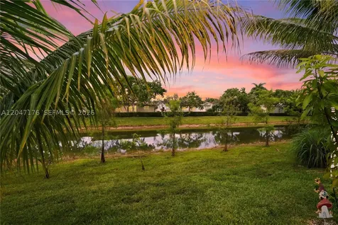 4812 NW 48th Terrace Tamarac FL 33319