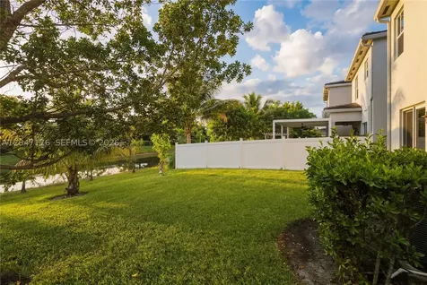 4812 NW 48th Terrace Tamarac FL 33319