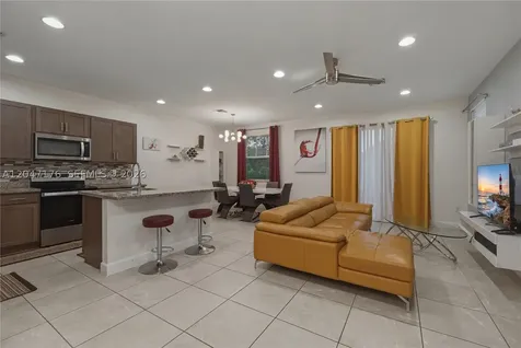 4812 NW 48th Terrace Tamarac FL 33319