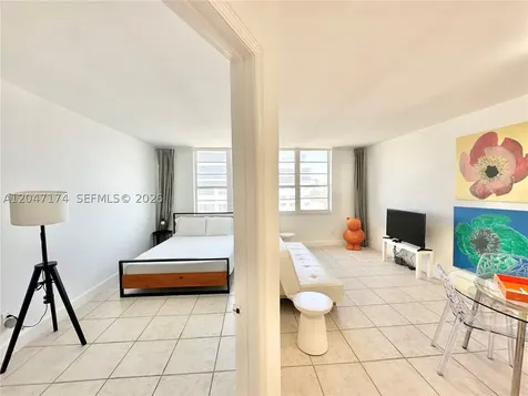 100 Lincoln Road Miami Beach FL 33139