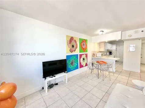 100 Lincoln Road Miami Beach FL 33139