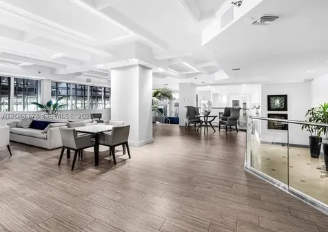 100 Lincoln Road Miami Beach FL 33139