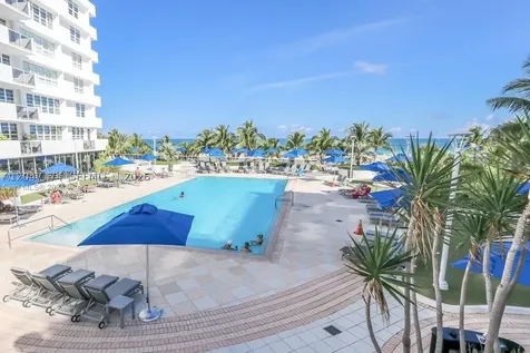 100 Lincoln Road Miami Beach FL 33139