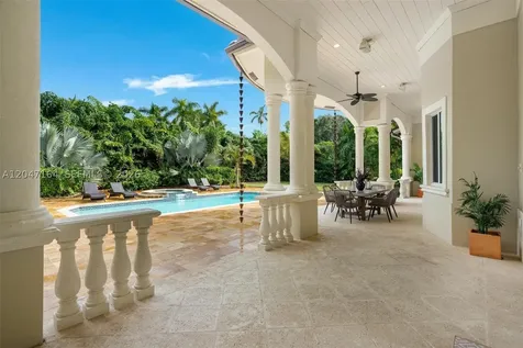 6890 SW 94th Street Pinecrest FL 33156