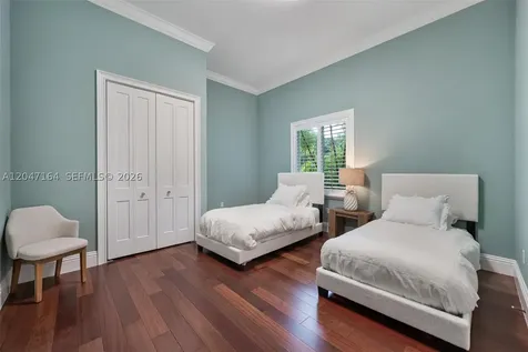 6890 SW 94th Street Pinecrest FL 33156