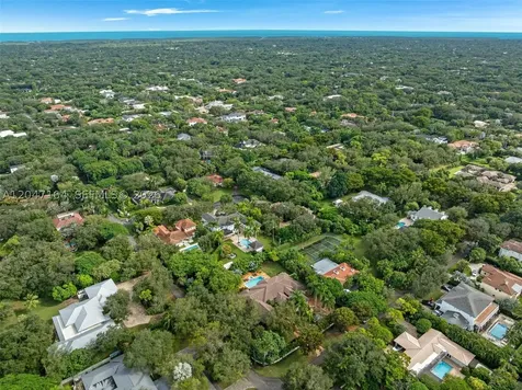 6890 SW 94th Street Pinecrest FL 33156