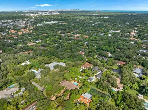 6890 SW 94th Street Pinecrest FL 33156
